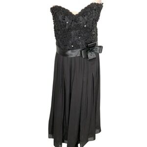 Bill Blass Evening Dress Womens 14 Black Silk Bead Gown Sweetheart Maxi Formal